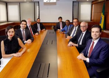 Ata do COPOM reforça a necessidade de juros mais altos por mais tempo