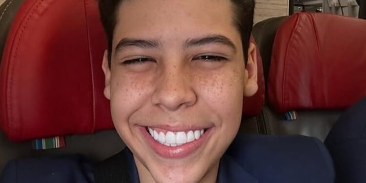 Pastor mirim é banido de pregar em redes pelo Conselho Tutelar